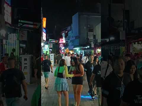 Beautiful Girls In Pattaya Walking Street #pattaya #walkingstreet #thailand #youtubeshorts #shorts